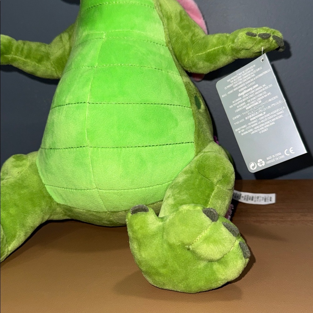 Disney 14” Pete the Magic Dragon plush new with tags - Picture 3 of 9